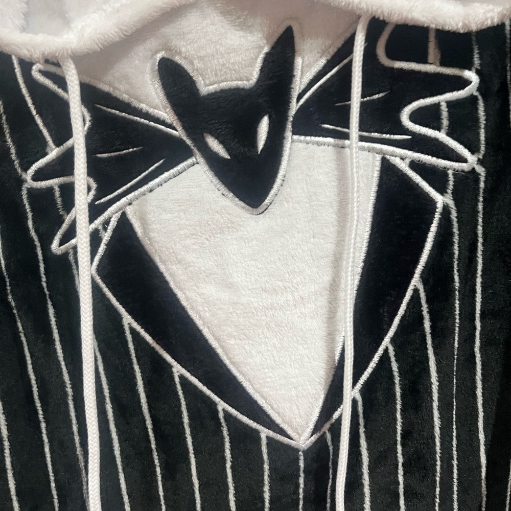 6/$25 Disney Jack Skeleton Nightmare before Christmas Soft Hoodie - Picture 3 of 8